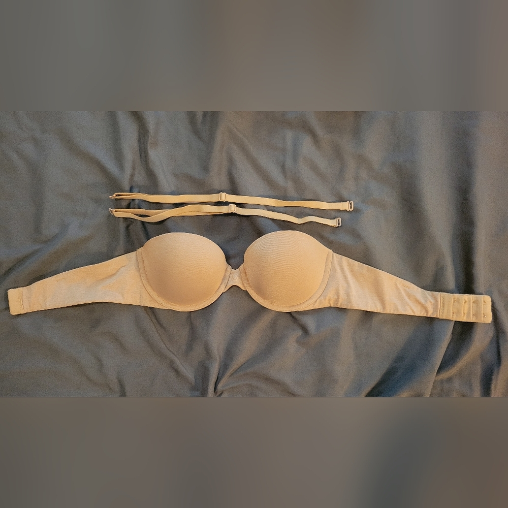 VS convertible demi strapless bra